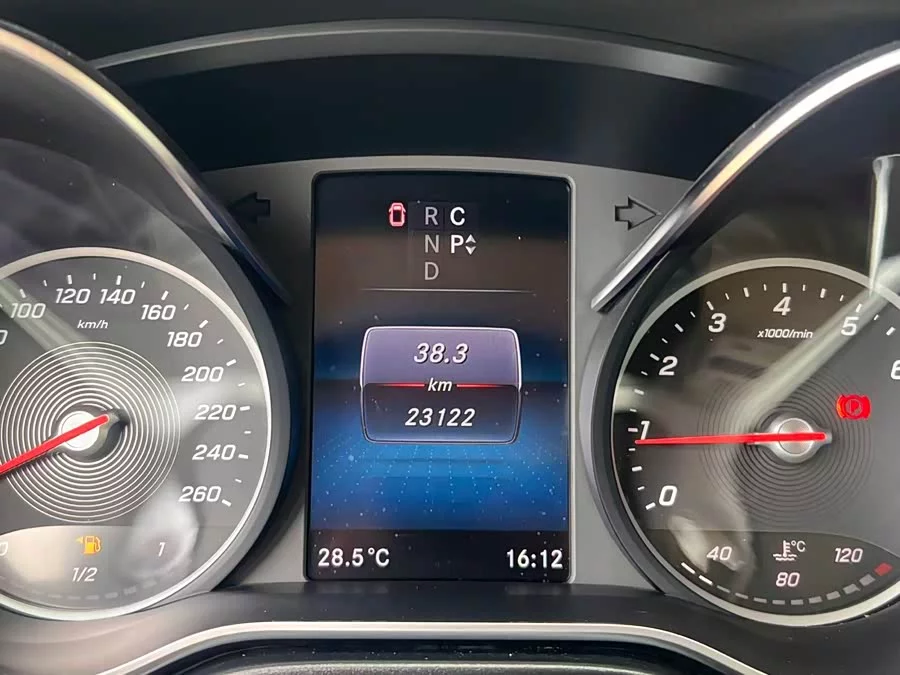 Mercedes Benz Class V