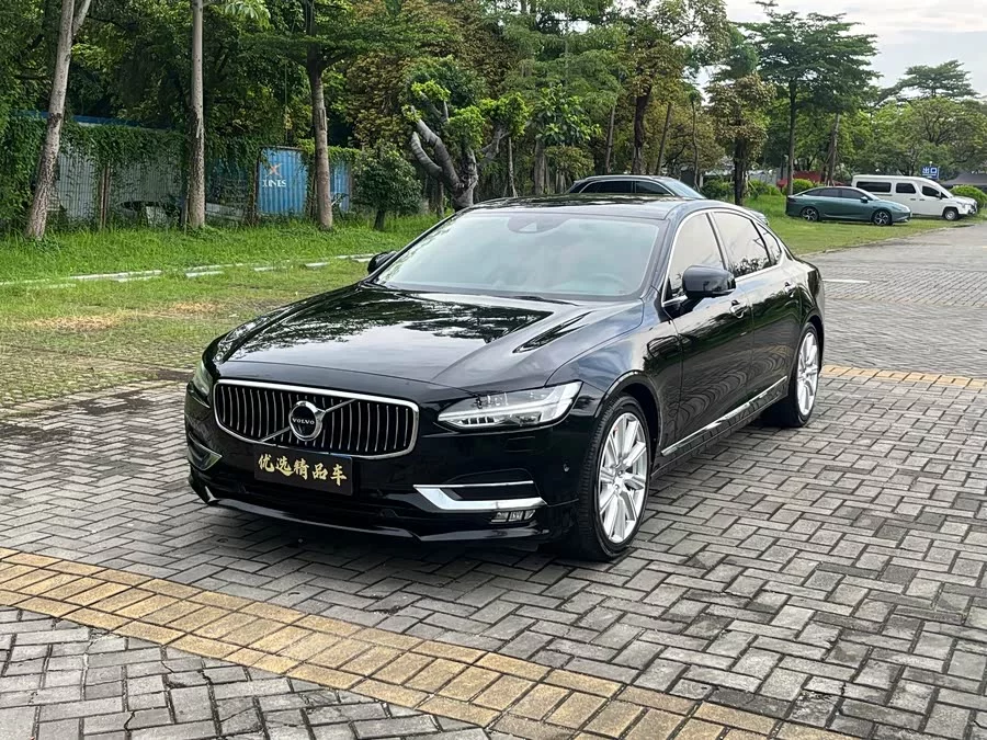 Volvo S90