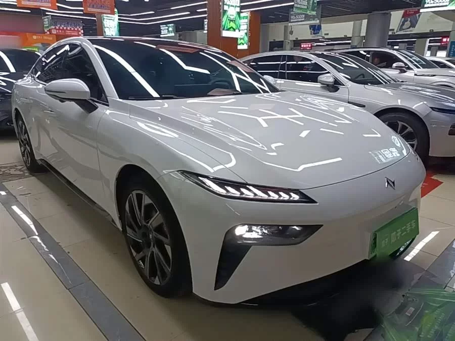 Dongfeng eπ007