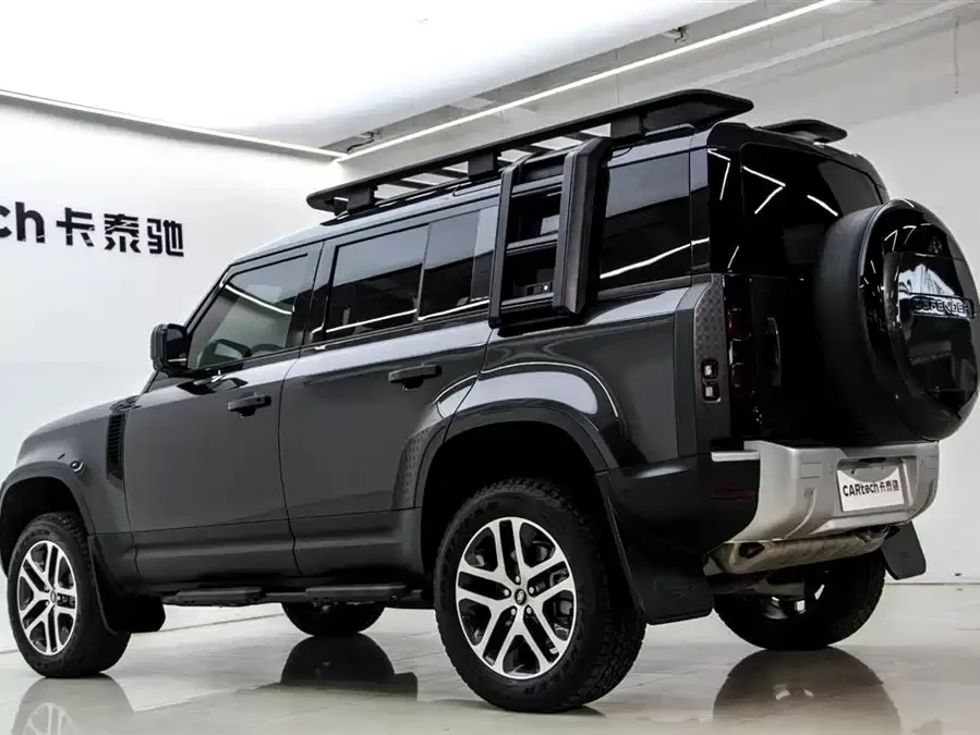 Land Rover guard