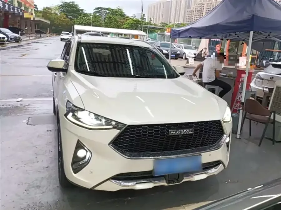 Haval F7