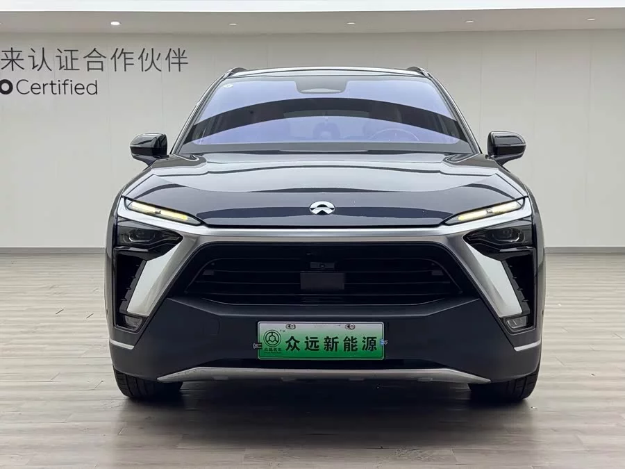 NIO ES8