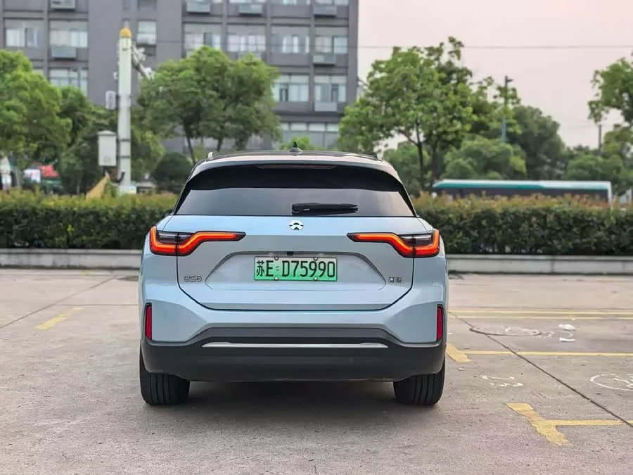 NIO ES6