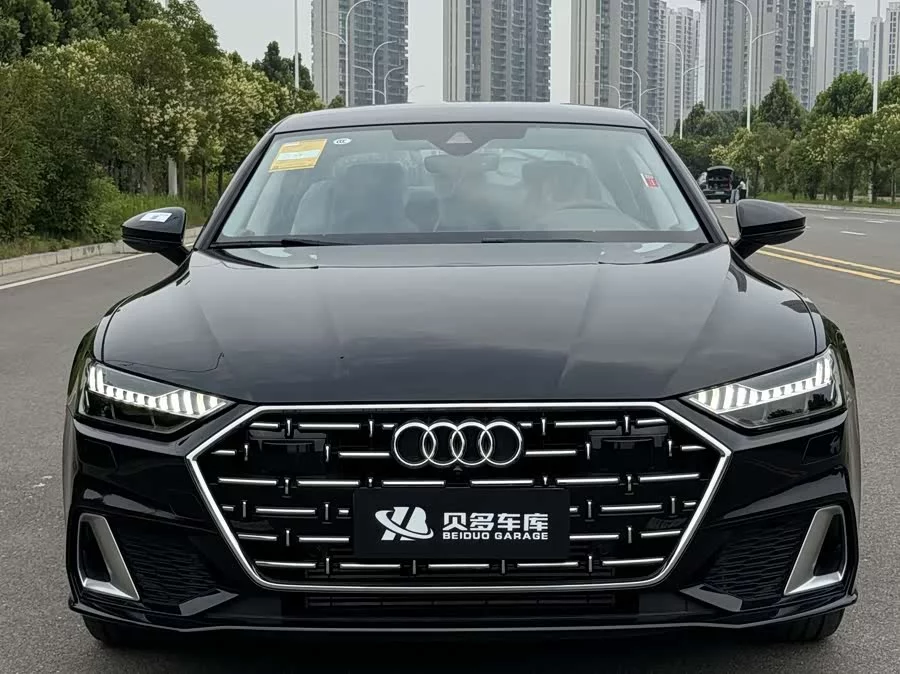Audi A7L