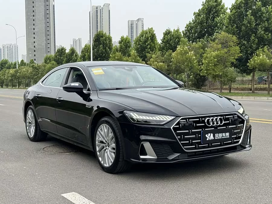 Audi A7L