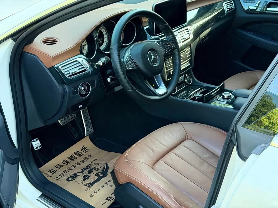 Mercedes Benz CLS