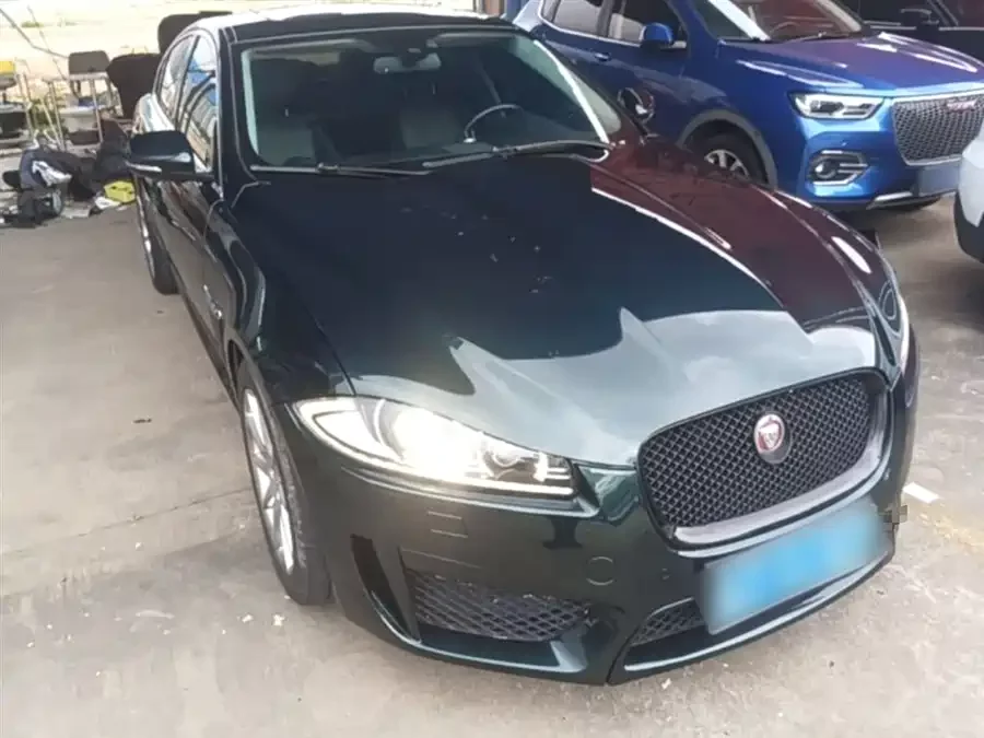 Jaguar XF