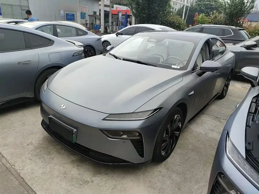 Dongfeng eπ007