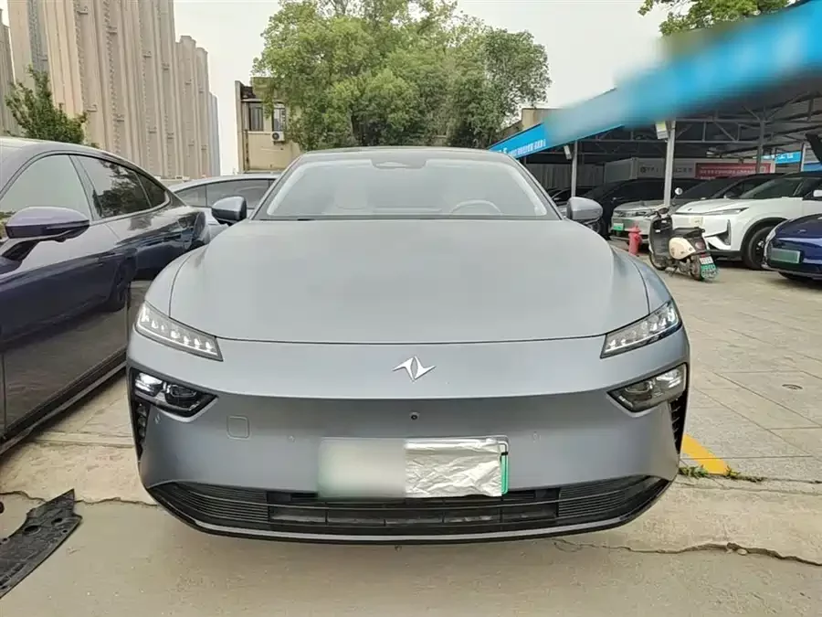 Dongfeng eπ007