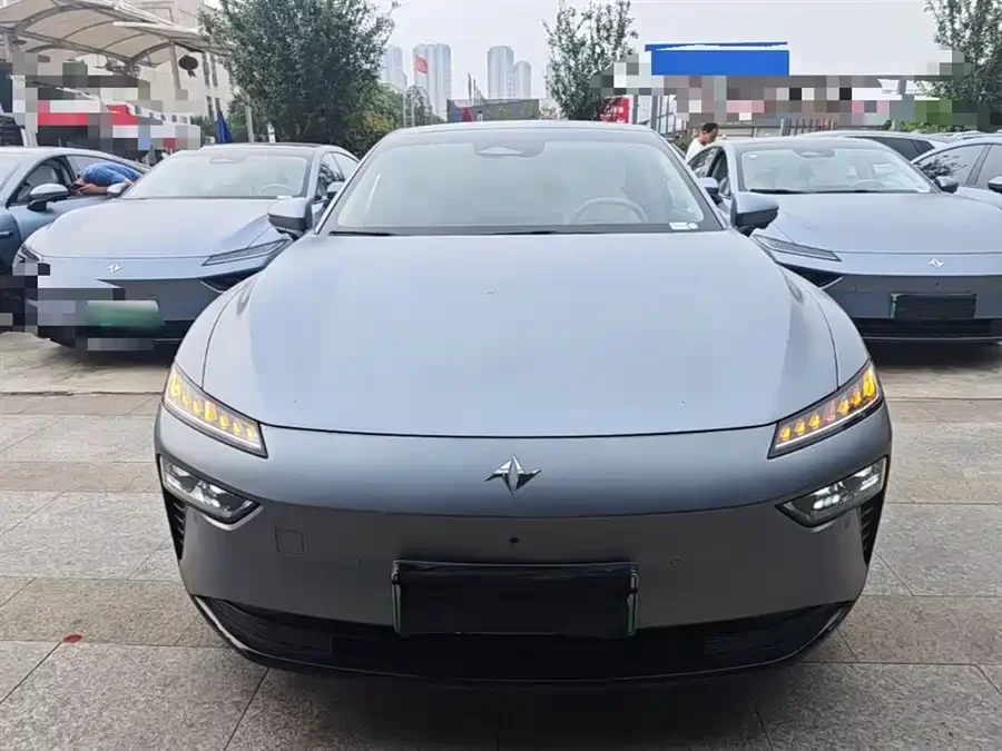 Dongfeng eπ007