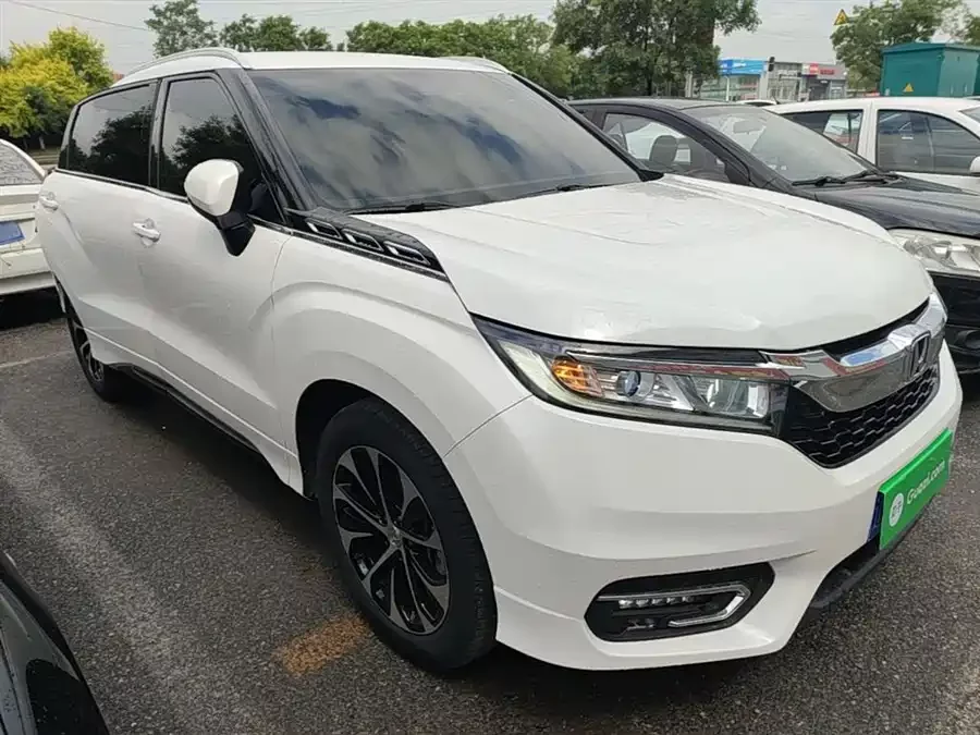 Honda Crown Road