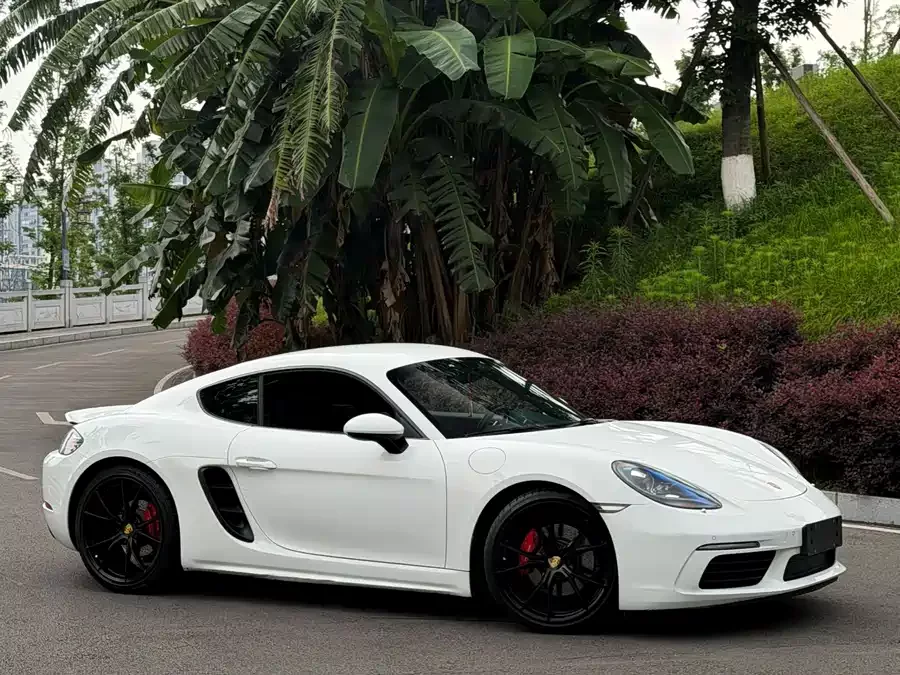 Porsche 718