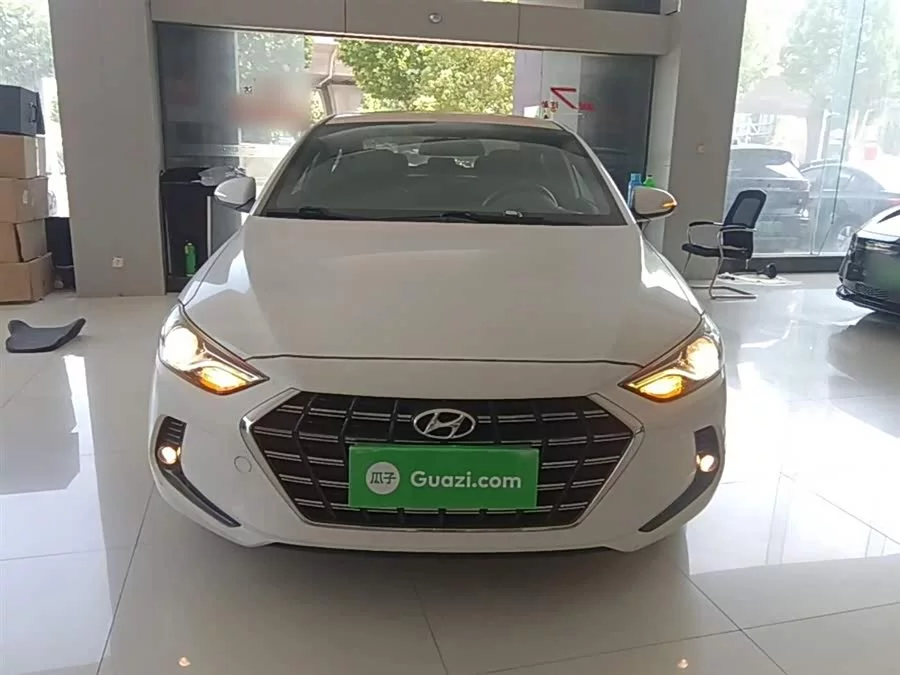 Hyundai elantra