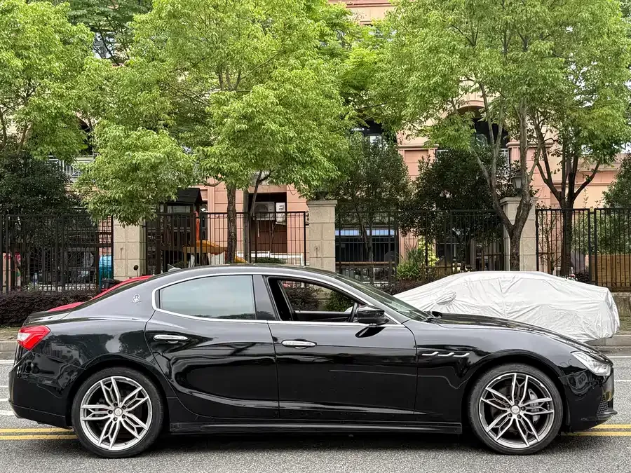 Maserati Ghibli