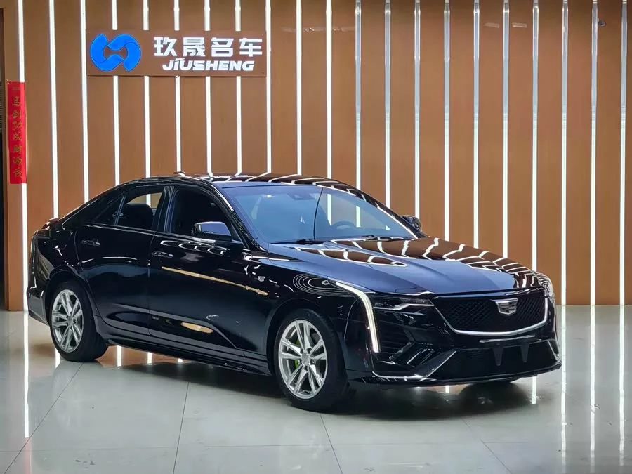 Cadillac CT4