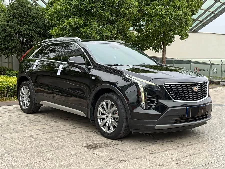 Cadillac XT4