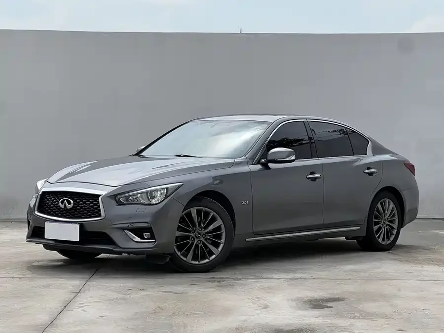 Infiniti Q50L