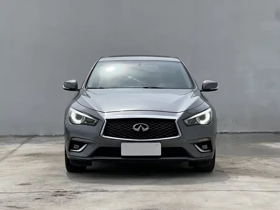 Infiniti Q50L