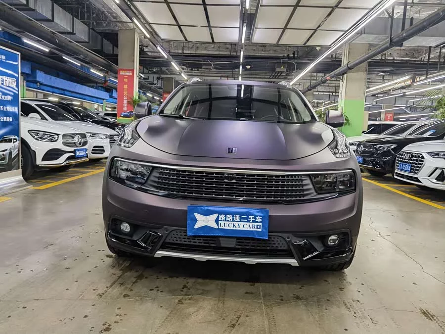 Lynk & Co 01
