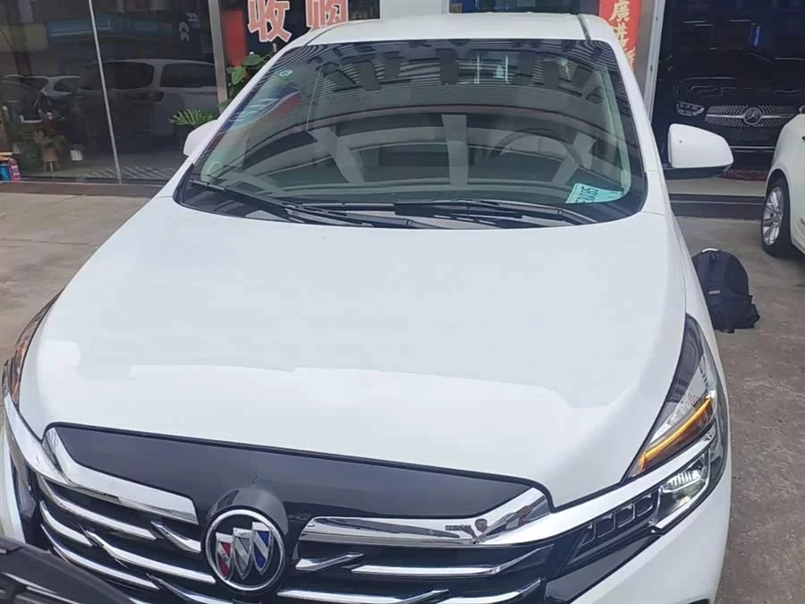 Buick GL8