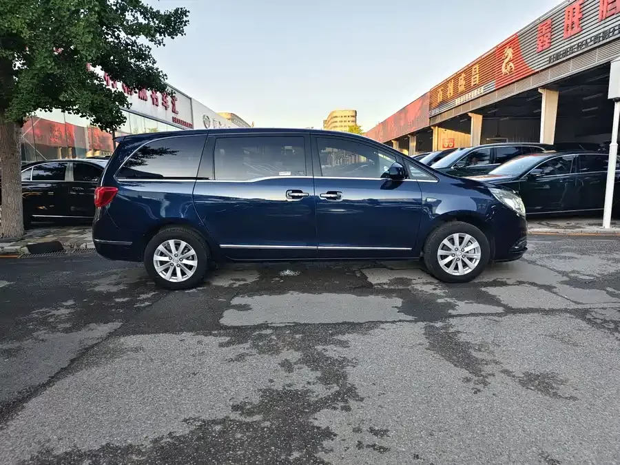 Buick GL8