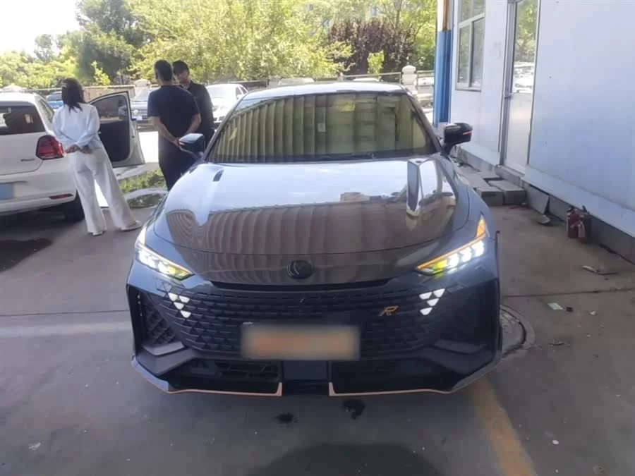 Changan UNI-V