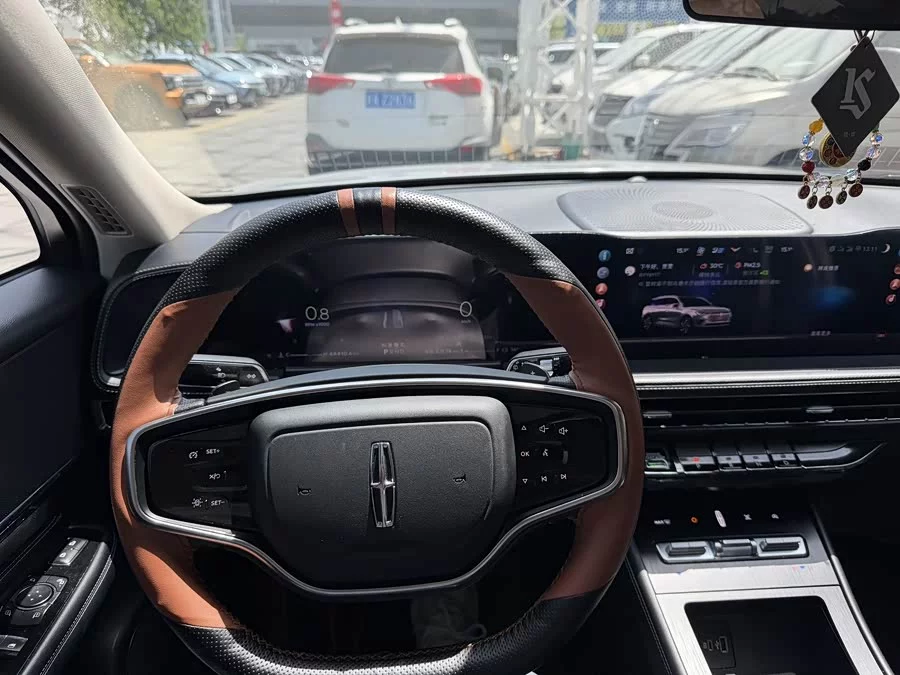 Lincoln Adventurer