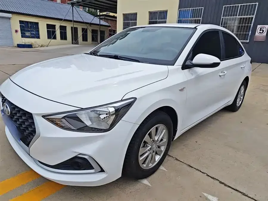 Hyundai Elantra / Celesta