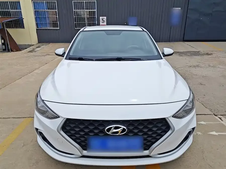 Hyundai Elantra / Celesta