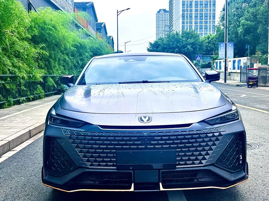 Changan UNI-V