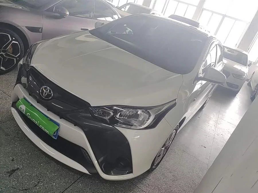 Toyota YARiS L