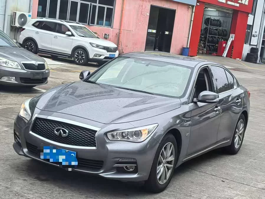 Infiniti Q50L