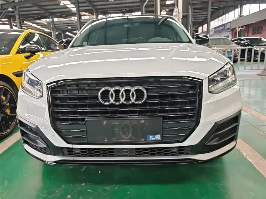 Audi Q2L