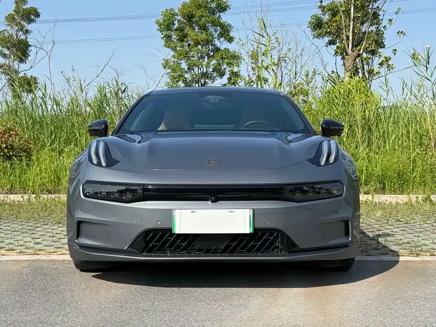 Zeekr 001