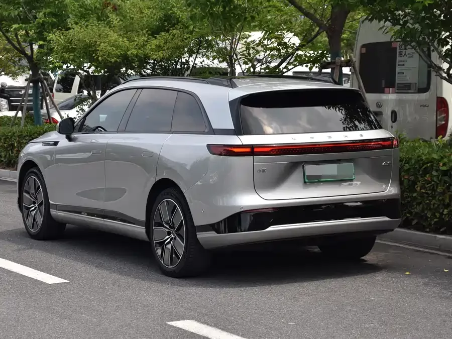Xpeng G9