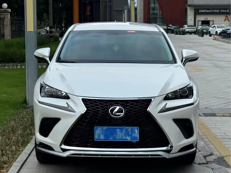 Lexus NX