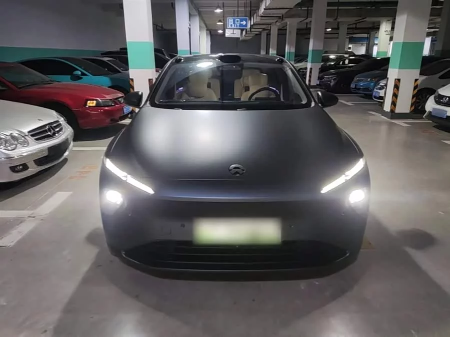 NIO ET7