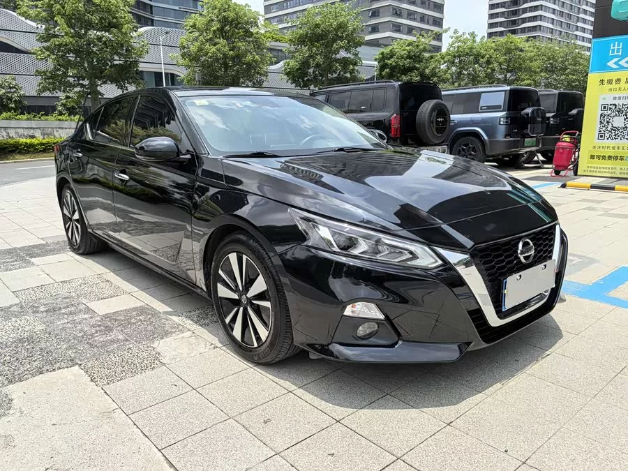 Nissan Teana