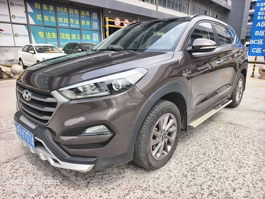 Hyundai Tucson
