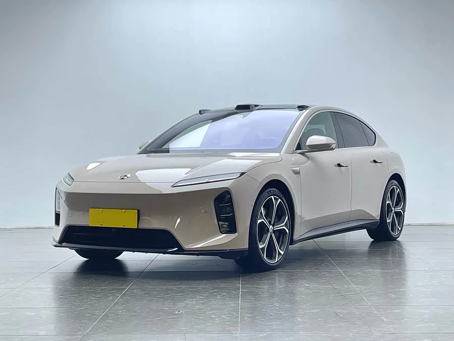 NIO ET5