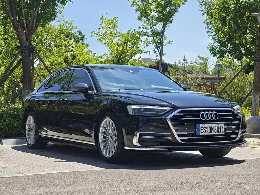 Audi A8