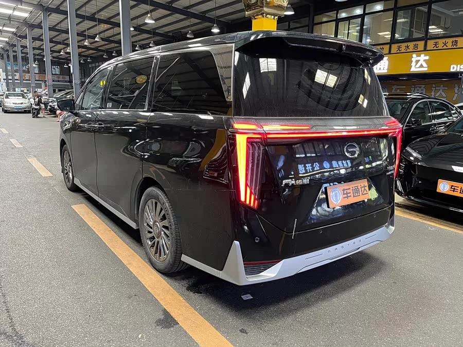 GAC Trumpchi M8