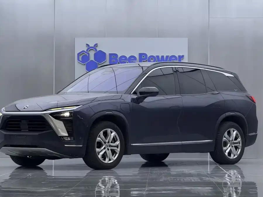 NIO ES8