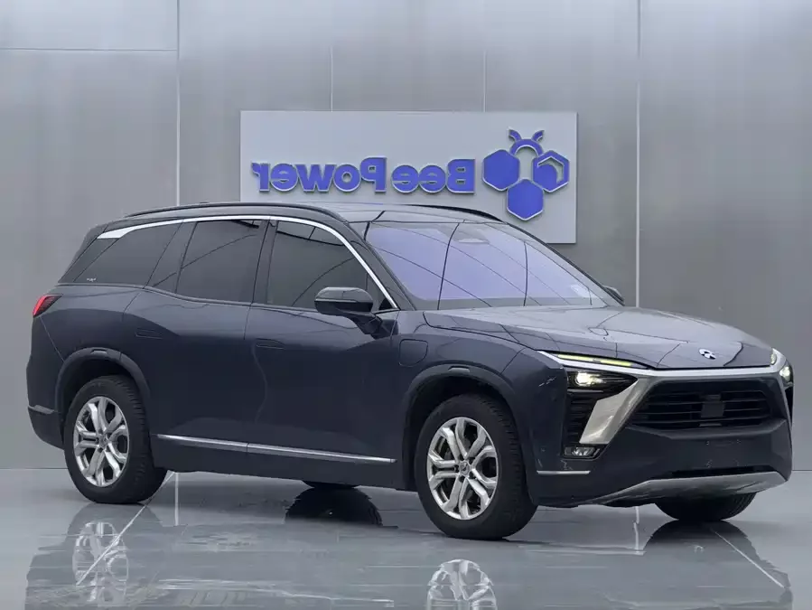 NIO ES8