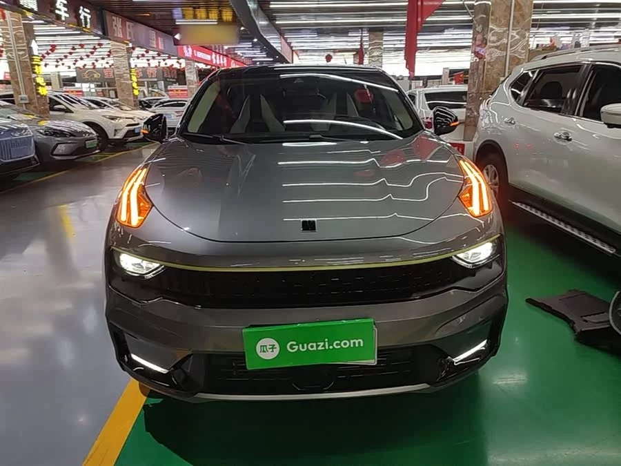 Lynk & Co 05