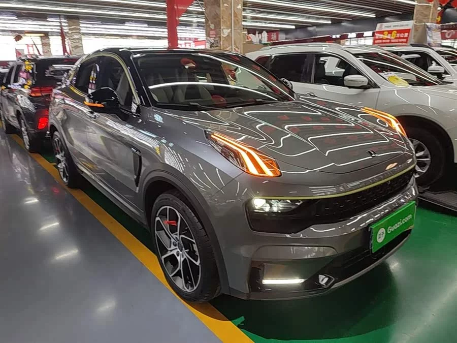 Lynk & Co 05