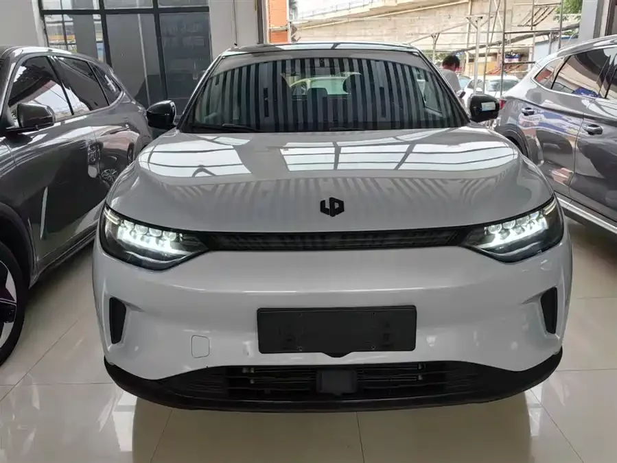 Leapmotor C11