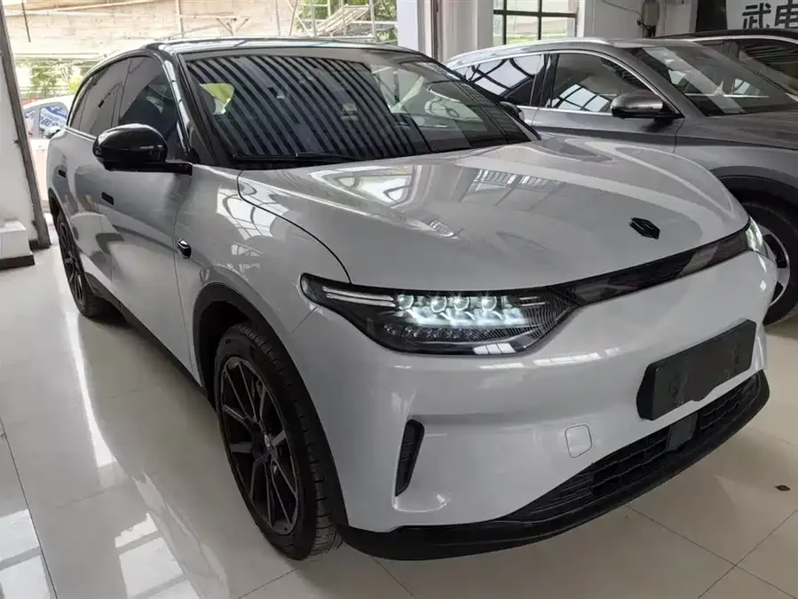 Leapmotor C11