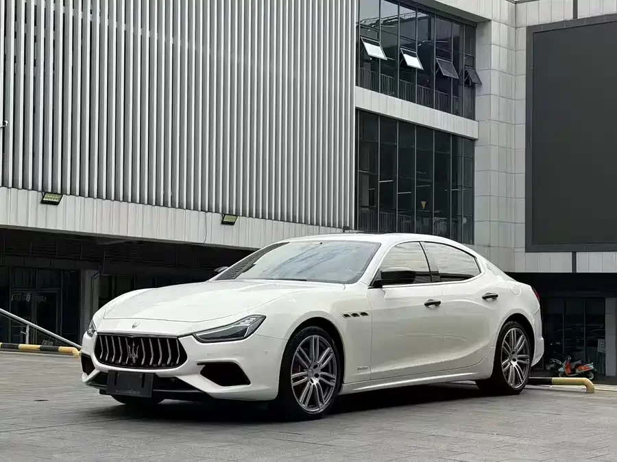 Maserati Ghibli