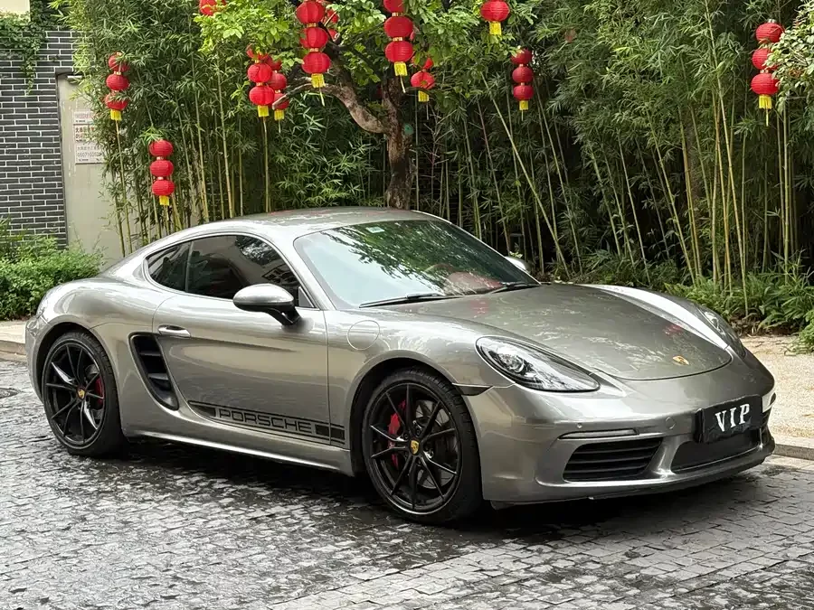 Porsche 718